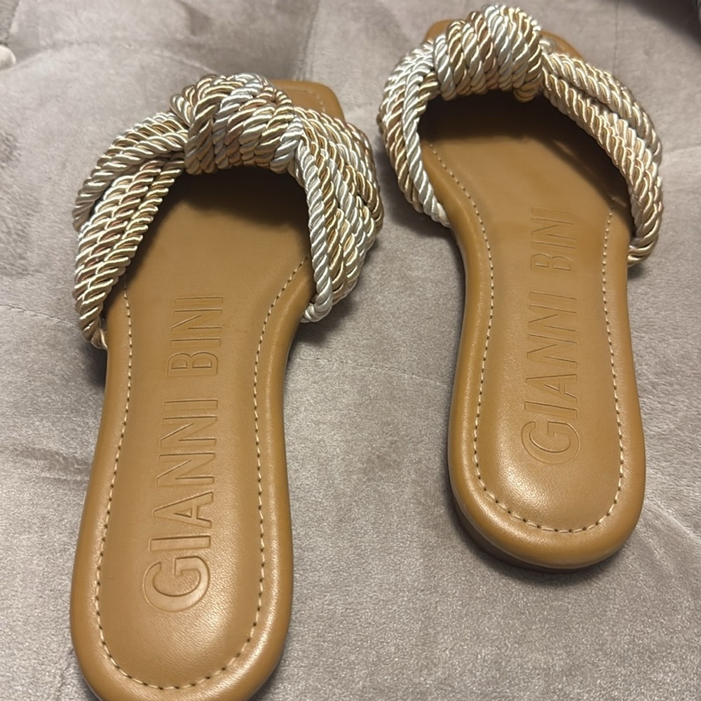 Gianni Bini Women's Tan and Cream Slide Sandals - Picture 2 of 7